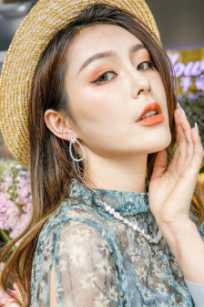 图书馆的女朋友在线看